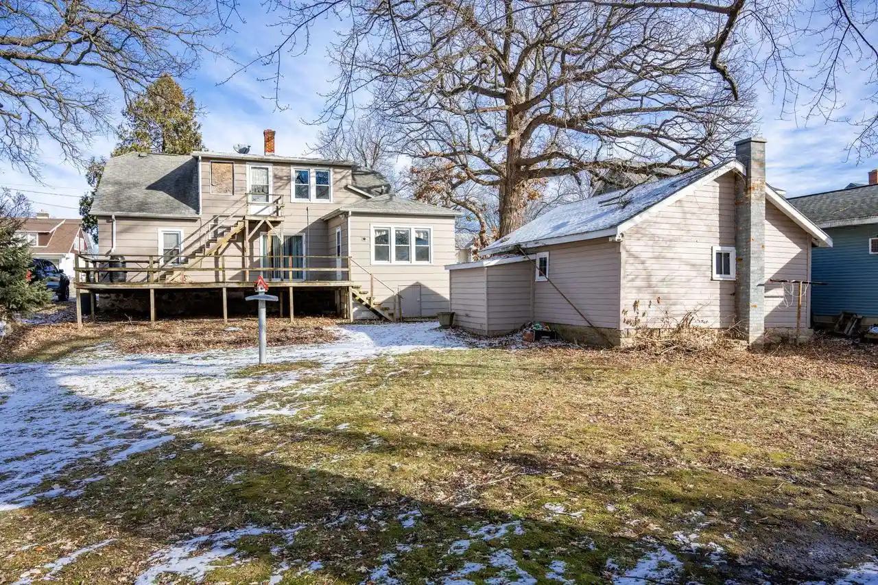 Photo 3 of Multi family home for sale at 314 W State St, Mauston, WI 53948 | MLS# 2033380 | Listing updated on 2026-10-06