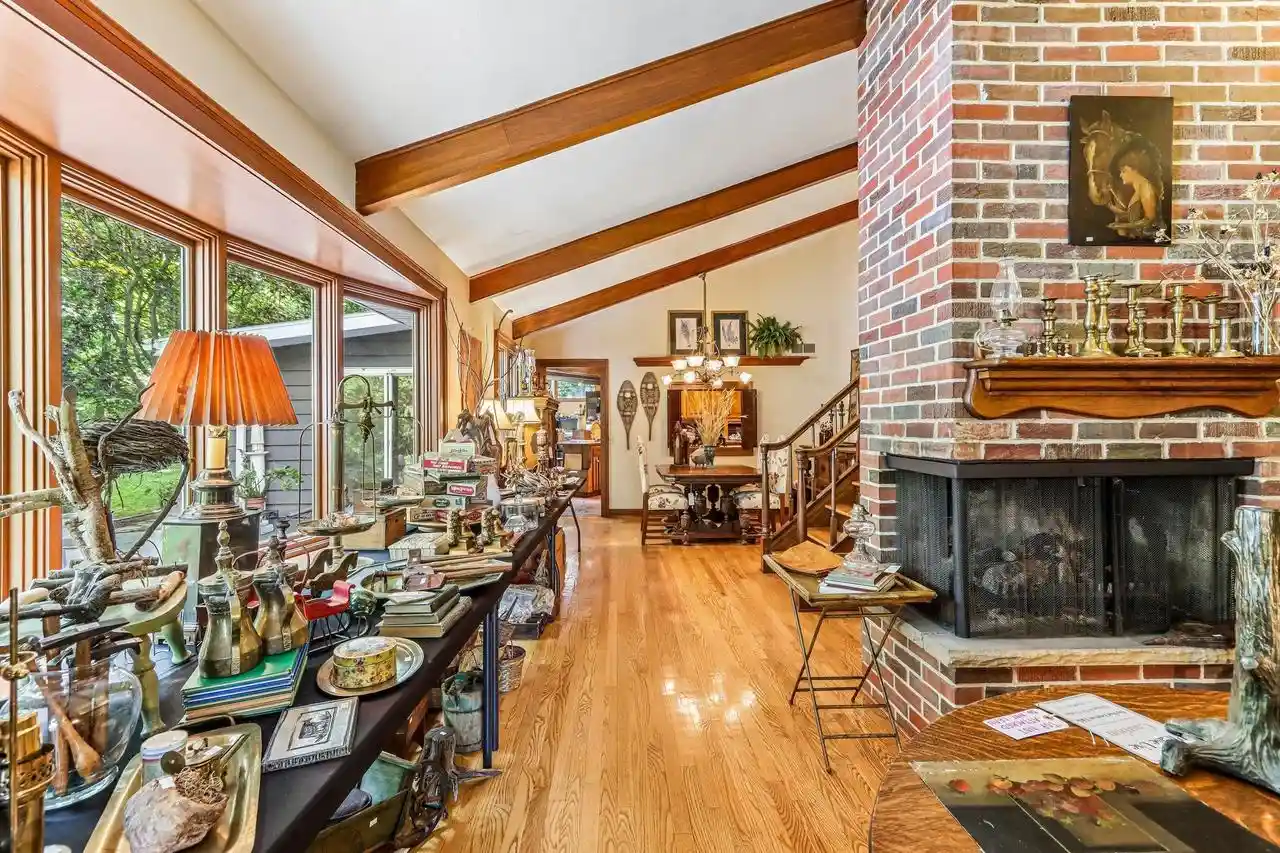 Photo 3 of Single family home for sale at 3 Montauk Pl, Madison, WI 53711 | MLS# 2033378 | Listing updated on 2026-09-24