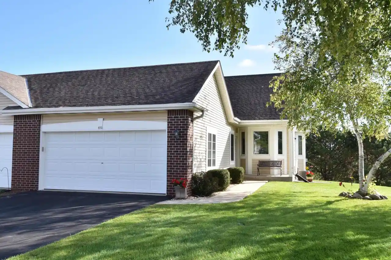 Photo 1 of Condo for sale at 972 Niagara Ct, Port Washington, WI 53074 | MLS# 1981961 | Listing updated on 2026-10-09