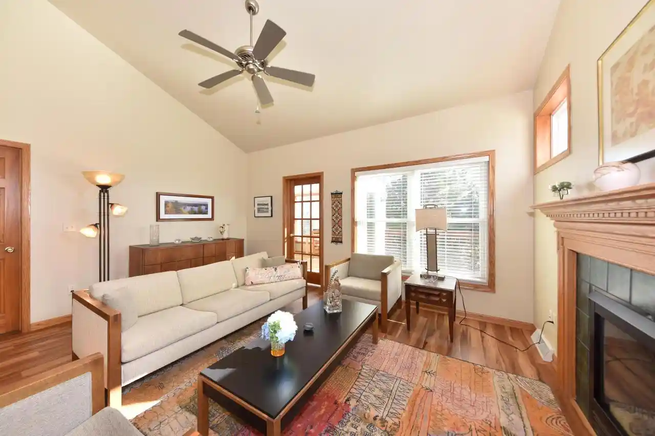 Photo 3 of Condo for sale at 972 Niagara Ct, Port Washington, WI 53074 | MLS# 1981961 | Listing updated on 2026-10-09