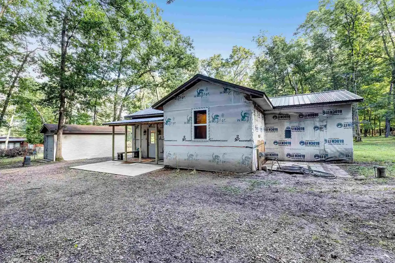 Photo 1 of Single family home for sale at N2450 E Pine Cir, Redgranite, WI 54970 | MLS# 50333190 | Listing updated on 2026-09-24