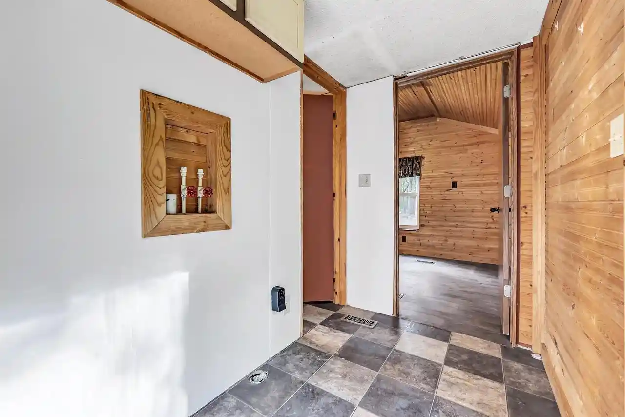 Photo 4 of Single family home for sale at N2450 E Pine Cir, Redgranite, WI 54970 | MLS# 50333190 | Listing updated on 2026-09-24