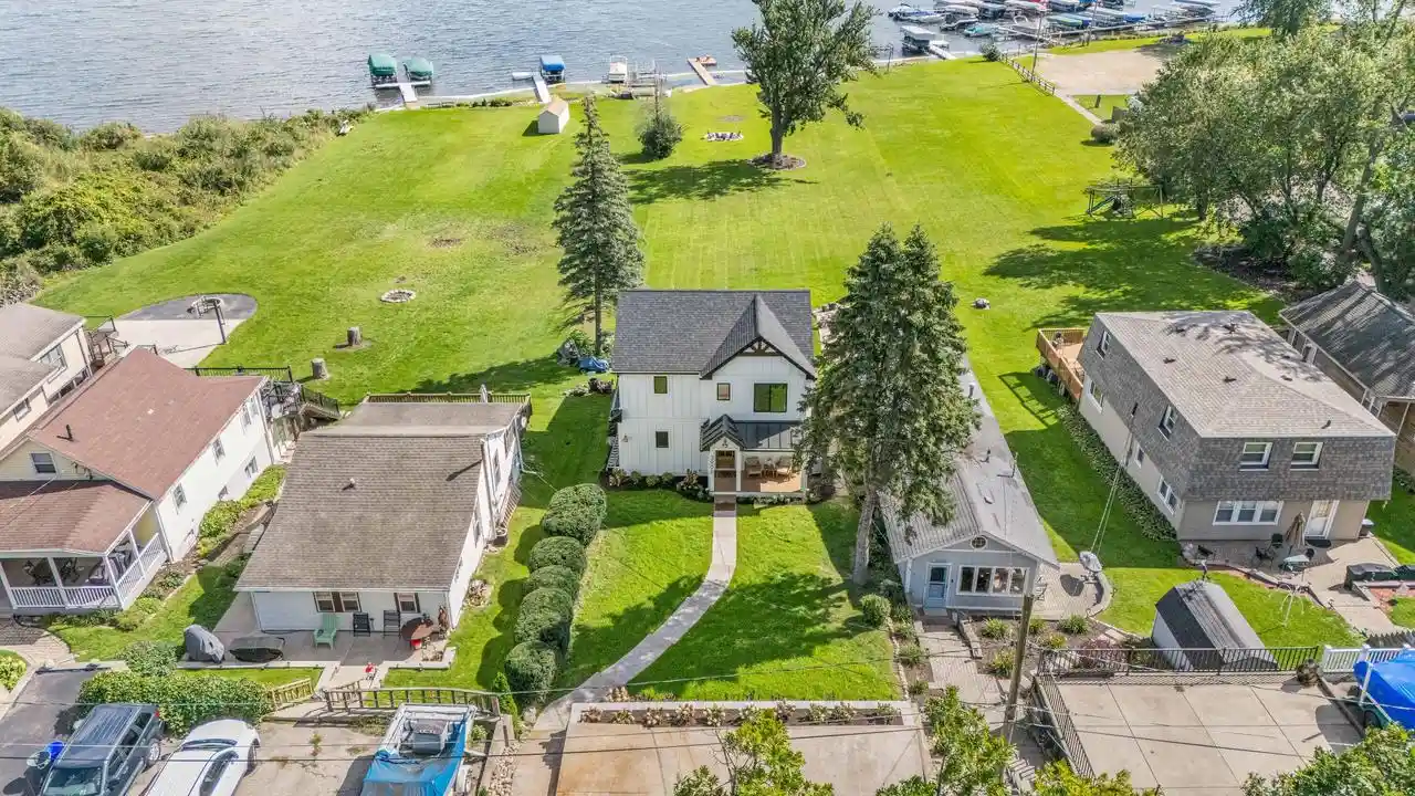 Photo 3 of Single family home for sale at 3906 Country Ln Dr, Delavan, WI 53115 | MLS# 1981966 | Listing updated on 2026-09-25