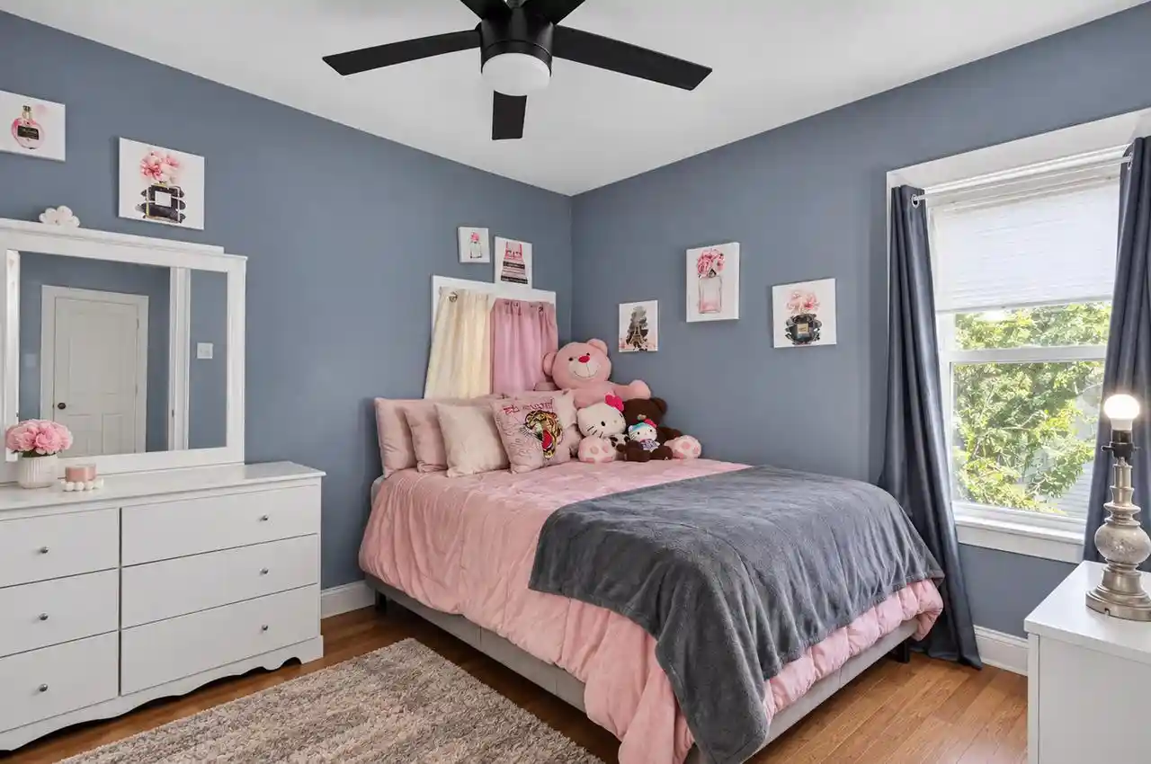 Photo 3 of Single family home for sale at 5929 N 37th Street, Milwaukee, WI 53209 | MLS# 1981970 | Listing updated on 2026-09-24