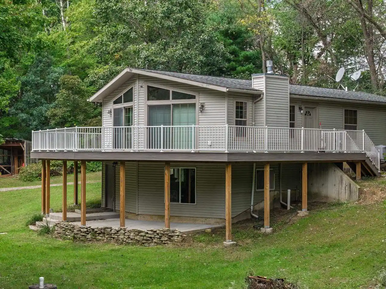 Photo 1 of Single family home for sale at N259 County Rd Hh, Lyndon Station, WI 53944 | MLS# 2033389 | Listing updated on 2026-10-06