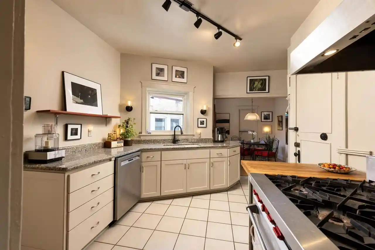 Photo 3 of Condo for sale at 2230 E Bradford Ave #H, Milwaukee, WI 53211 | MLS# 1981977 | Listing updated on 2026-09-30