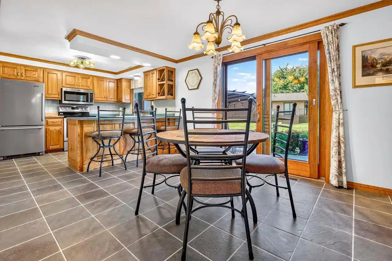 Photo 4 of Single family home for sale at 629 Woodside Dr, Seymour, WI 54165 | MLS# 50333225 | Listing updated on 2026-09-30