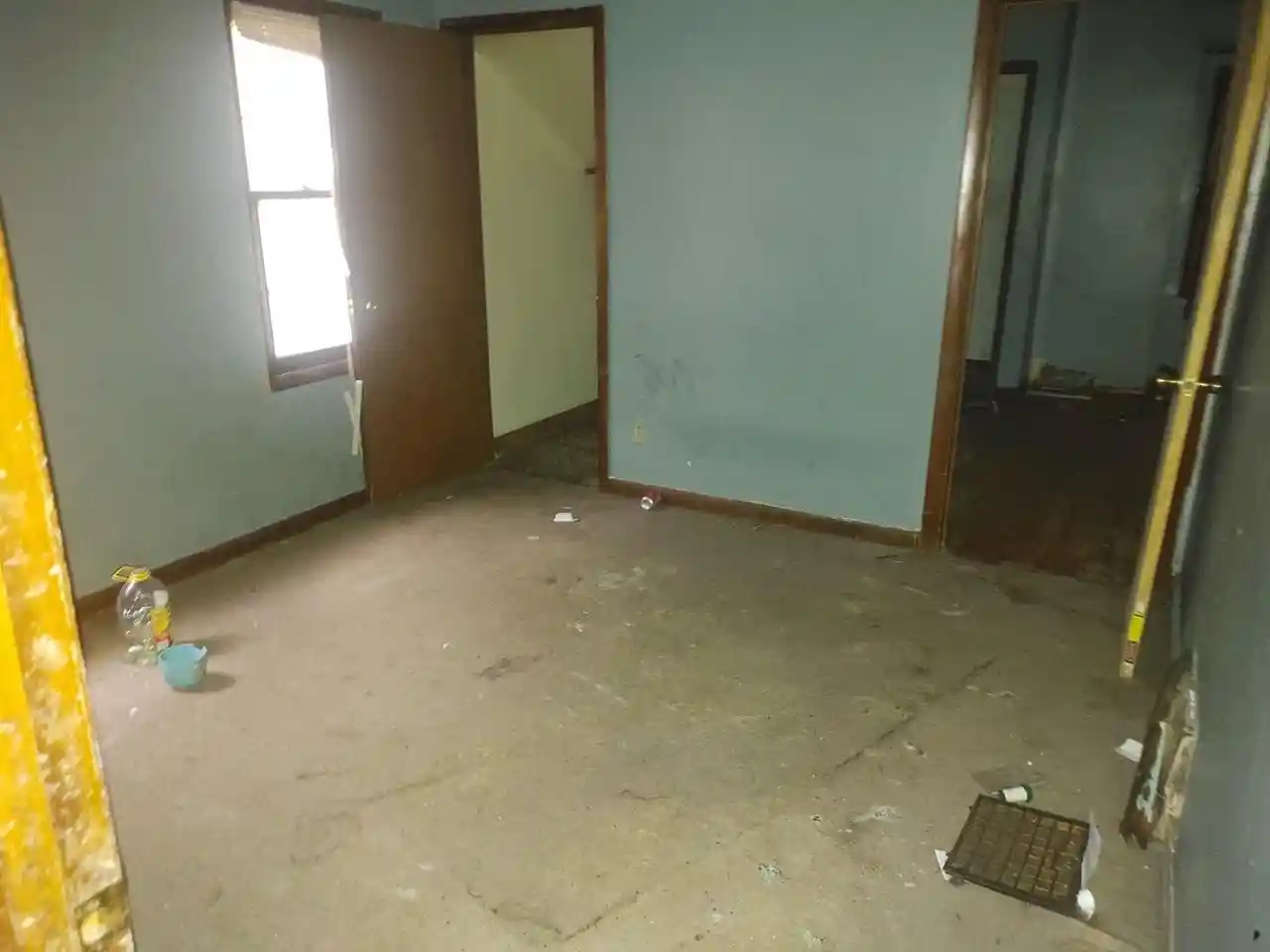 Photo 3 of Multi family home for sale at 3331 N 17th Street #3333, Milwaukee, WI 53206 | MLS# 1981981 | Listing updated on 2026-09-24