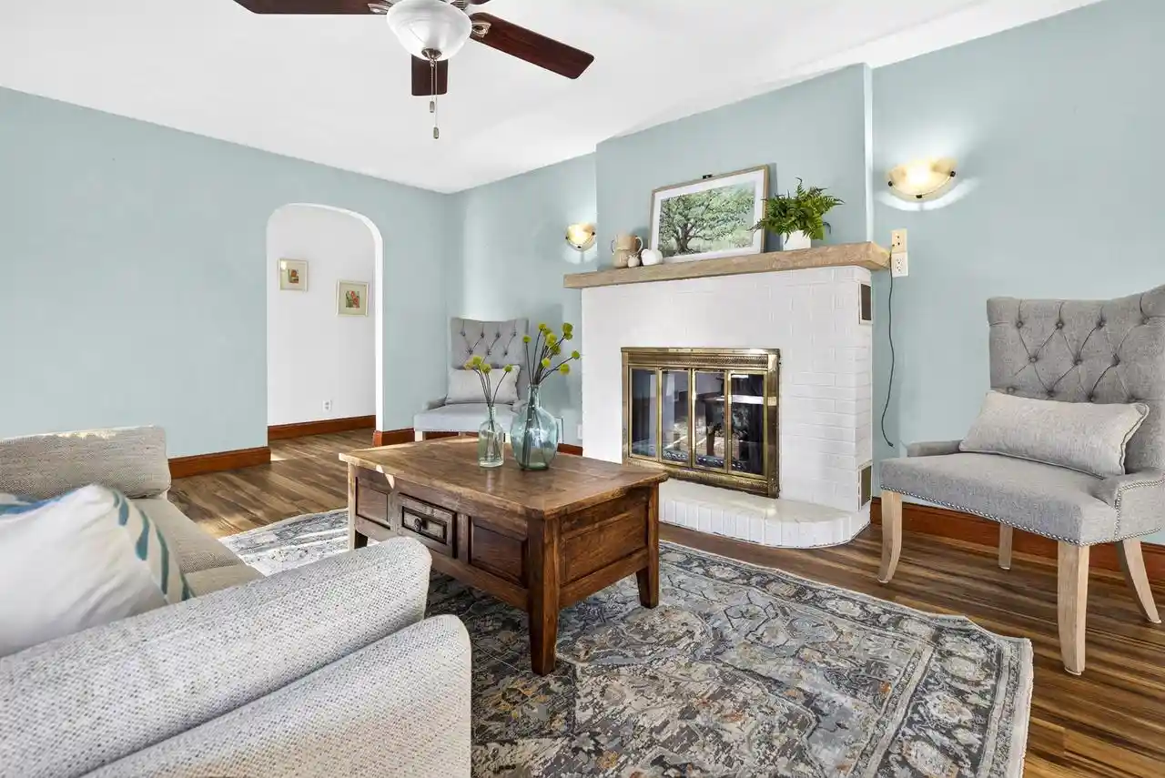 Photo 3 of Single family home for sale at 421 S Lake St, Neenah, WI 54956 | MLS# 50333228 | Listing updated on 2026-10-05