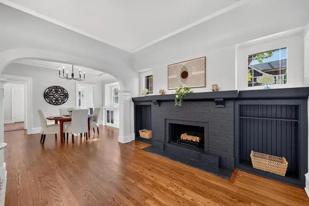 Photo 4 of Single family home for sale at 2804 N 44th Street, Milwaukee, WI 53210 | MLS# 1981984 | Listing updated on 2026-10-08