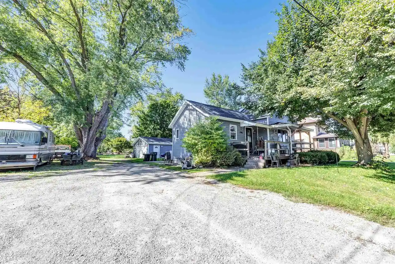 Photo 3 of Single family home for sale at 1746 Island Ct, Green Bay, WI 54303 | MLS# 50333219 | Listing updated on 2026-09-24