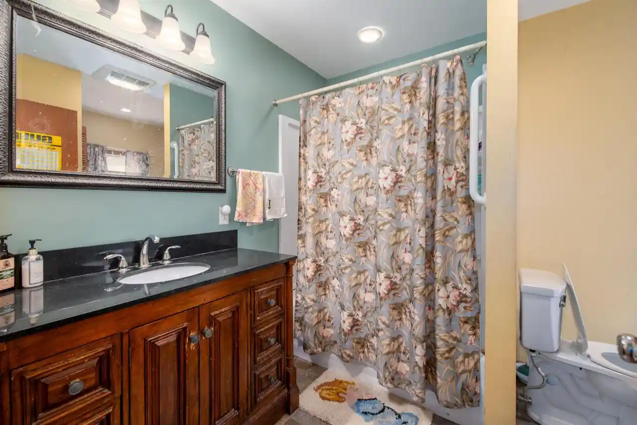 Photo 4 of Single family home for sale at 332 W 15th Avenue, Oshkosh, WI 54902 | MLS# 50333234 | Listing updated on 2026-09-30