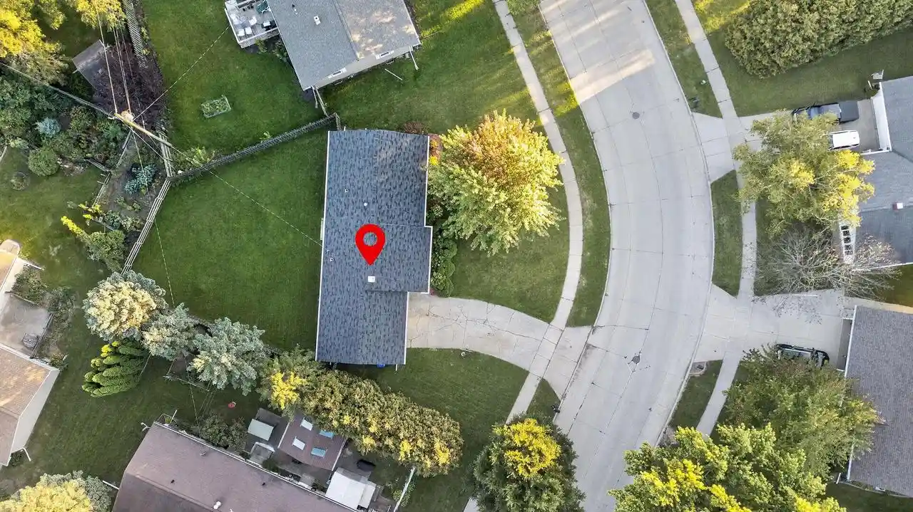 Photo 2 of Single family home for sale at 2516 N Summit St, Appleton, WI 54914 | MLS# 50333222 | Listing updated on 2026-09-24