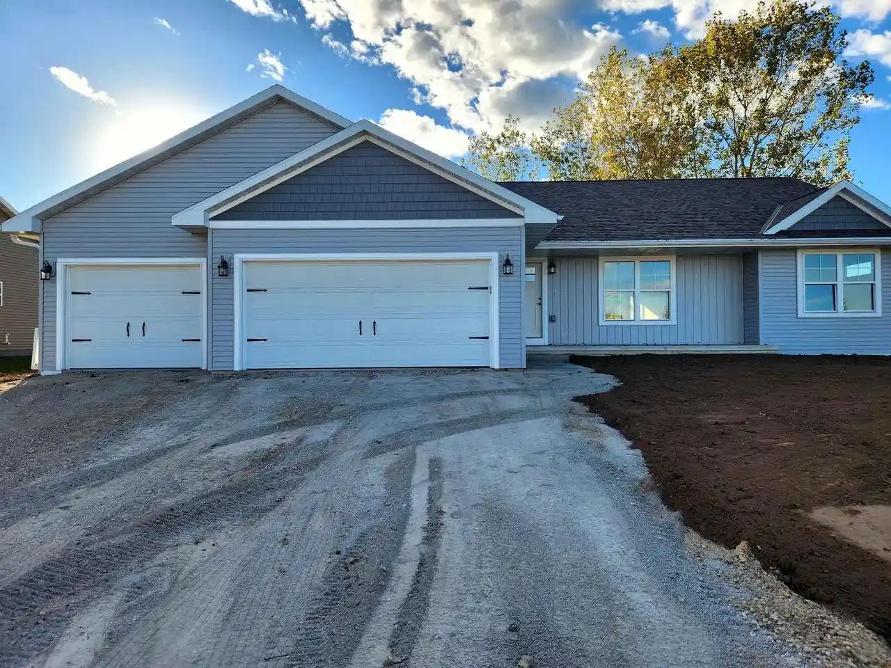 Photo 1 of Single family home for sale at 401 Tristan Dr, Shawano, WI 54166 | MLS# 50333227 | Listing updated on 2026-10-09