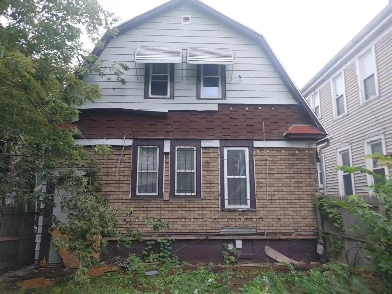 Photo 3 of Single family home for sale at 2904 N 28th Street, Milwaukee, WI 53210 | MLS# 1981993 | Listing updated on 2026-09-24