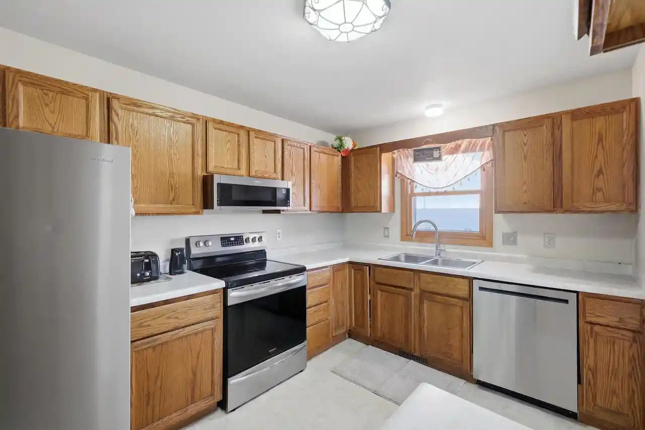 Photo 3 of Single family home for sale at 115 Belle Ave, Belleville, WI 53508 | MLS# 2033417 | Listing updated on 2026-10-06