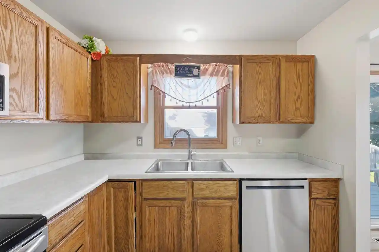 Photo 3 of Single family home for sale at 115 Belle Ave, Belleville, WI 53508 | MLS# 2033417 | Listing updated on 2026-10-06