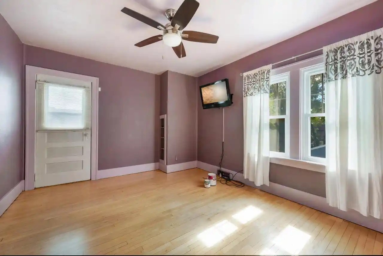 Photo 2 of Single family home for sale at 8425 W Mitchell St, Milwaukee, WI 53214 | MLS# 1982008 | Listing updated on 2026-10-02