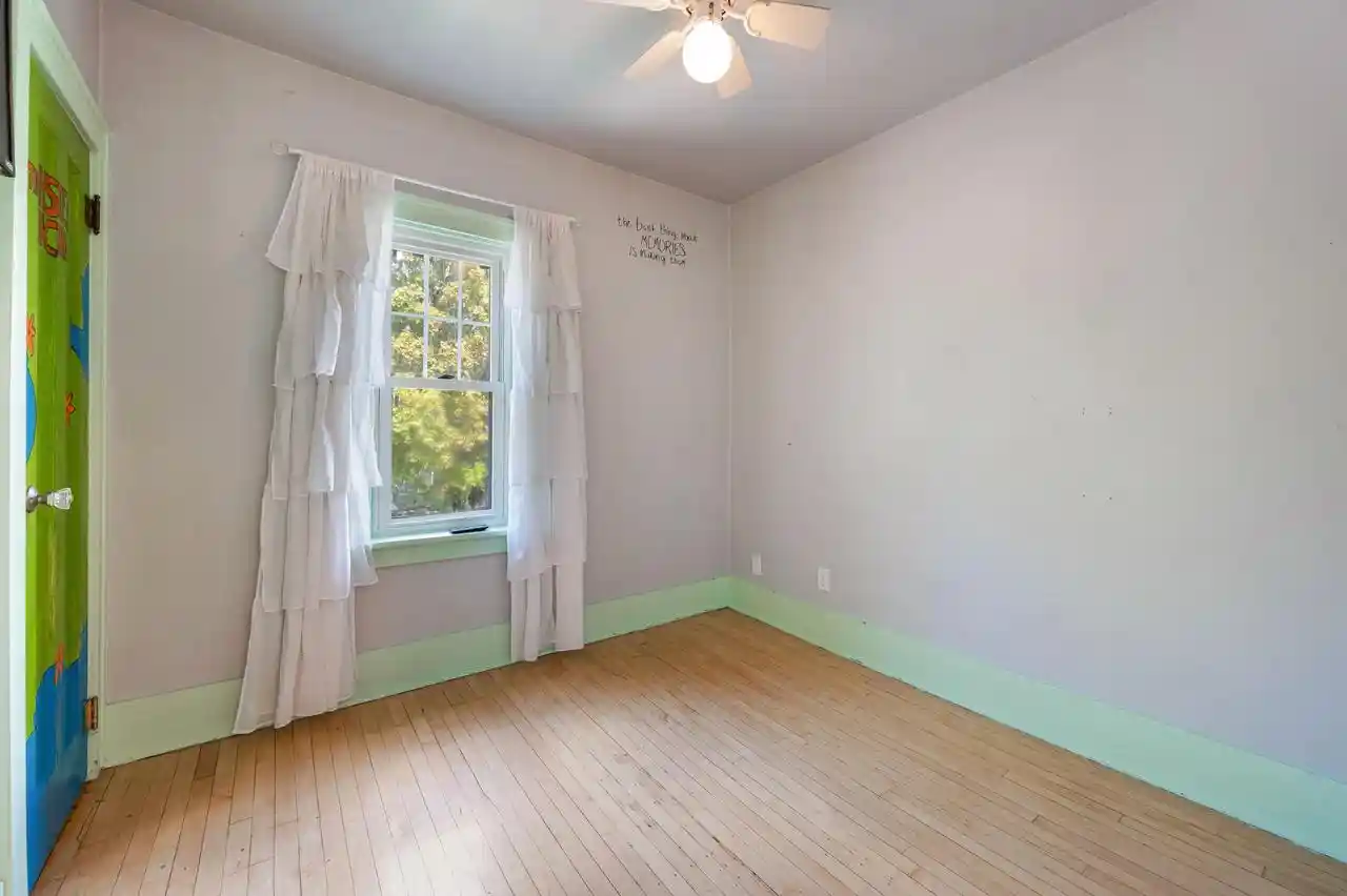 Photo 3 of Single family home for sale at 8425 W Mitchell St, Milwaukee, WI 53214 | MLS# 1982008 | Listing updated on 2026-10-02