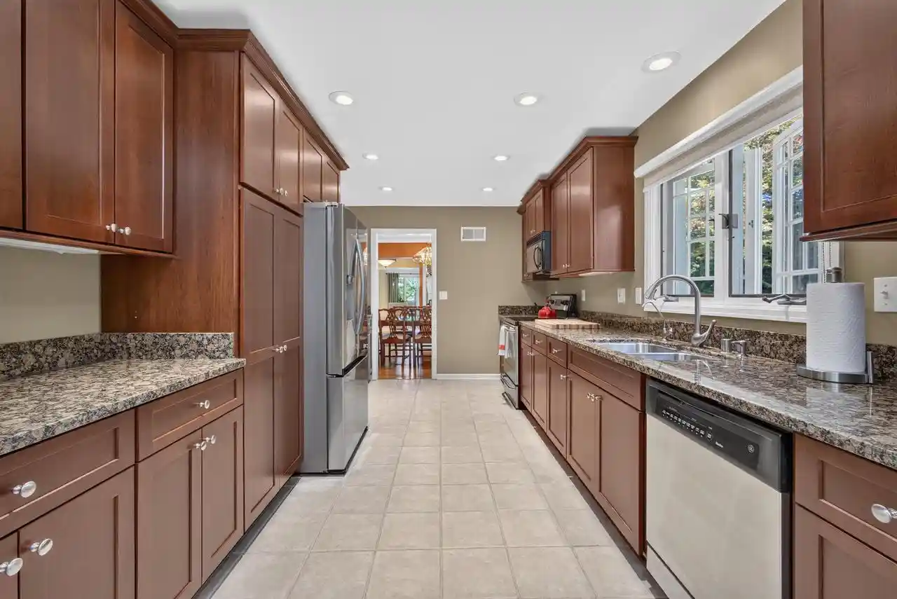 Photo 4 of Single family home for sale at 6717 N Holly Ct, Milwaukee, WI 53217 | MLS# 1982016 | Listing updated on 2026-09-29