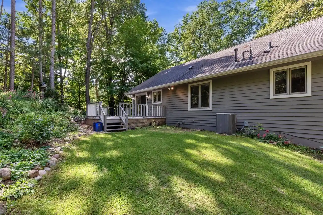 Photo 3 of Single family home for sale at 5510 Maple Rd, West Bend, WI 53095 | MLS# 1982018 | Listing updated on 2026-10-04
