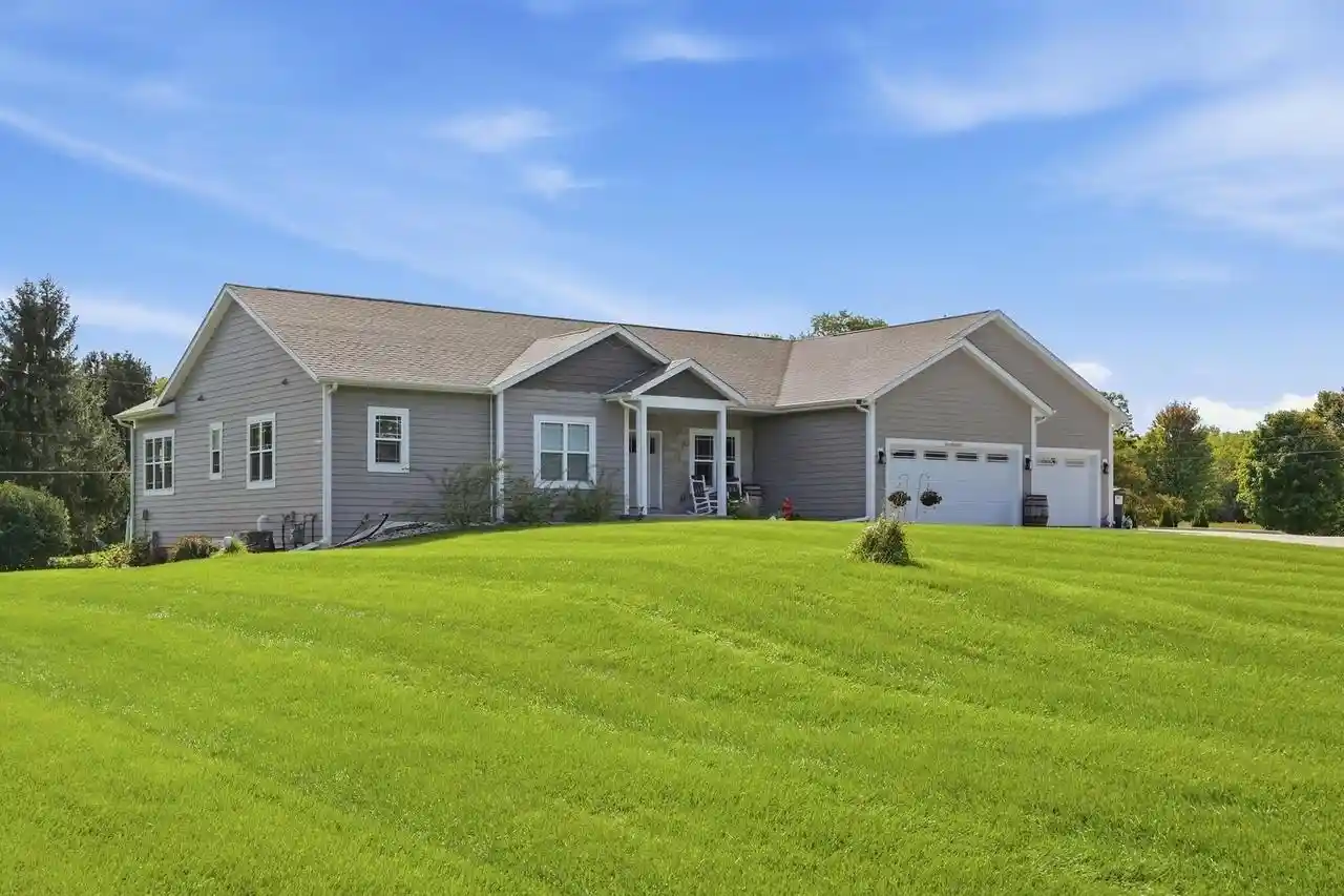 Photo 1 of Single family home for sale at N120w20255 Dolores Ct, Richfield, WI 53076 | MLS# 1982022 | Listing updated on 2026-09-25