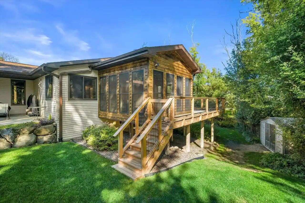 Photo 4 of Single family home for sale at 130 S Teri Ln, Hartford, WI 53027 | MLS# 1982026 | Listing updated on 2026-10-08