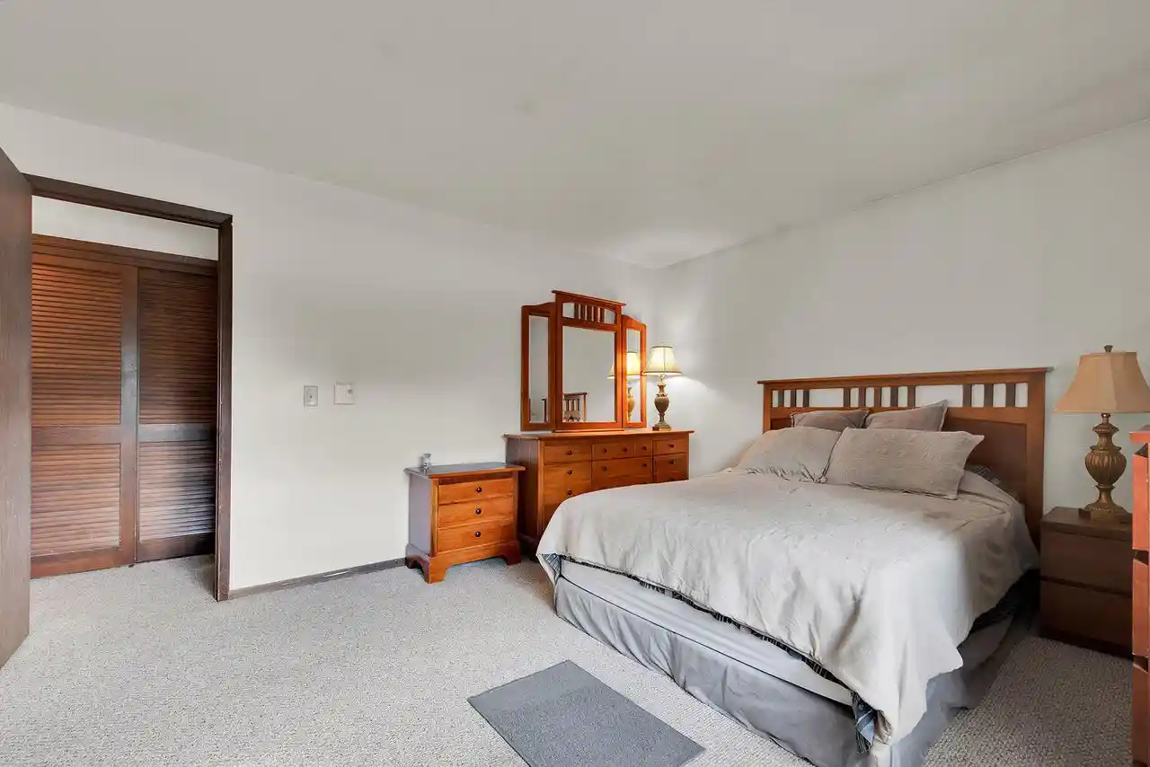 Photo 2 of Condo for sale at 4909 Scotts Way #202, Caledonia, WI 53402 | MLS# 1982035 | Listing updated on 2026-09-25