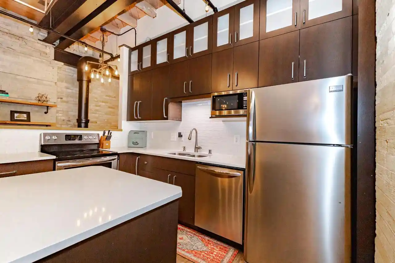 Photo 3 of Condo for sale at 904 E Pearson St #103, Milwaukee, WI 53202 | MLS# 1982044 | Listing updated on 2026-10-07