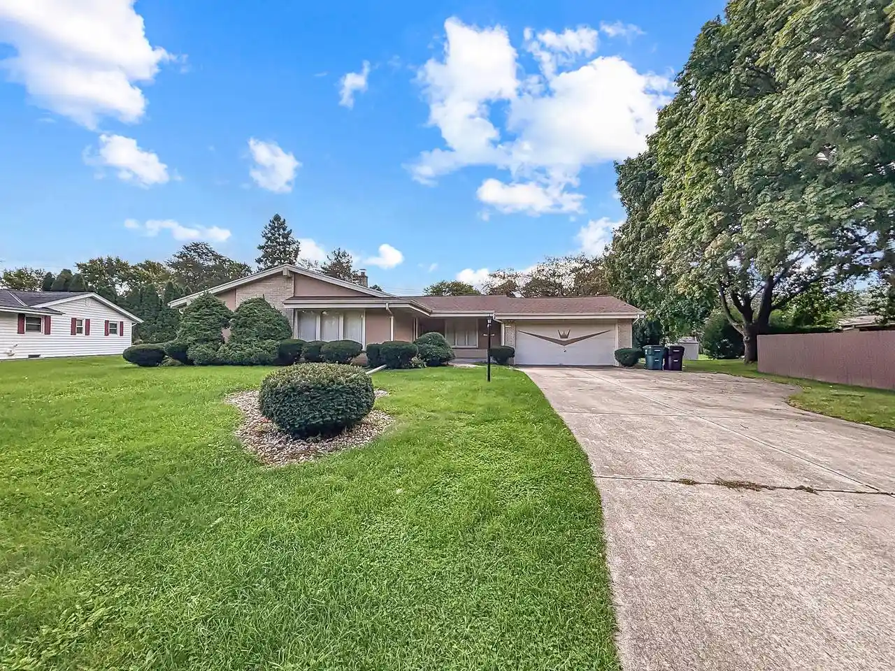 Photo 1 of Single family home for sale at 13795 W Graham St, New Berlin, WI 53151 | MLS# 1982049 | Listing updated on 2026-09-25