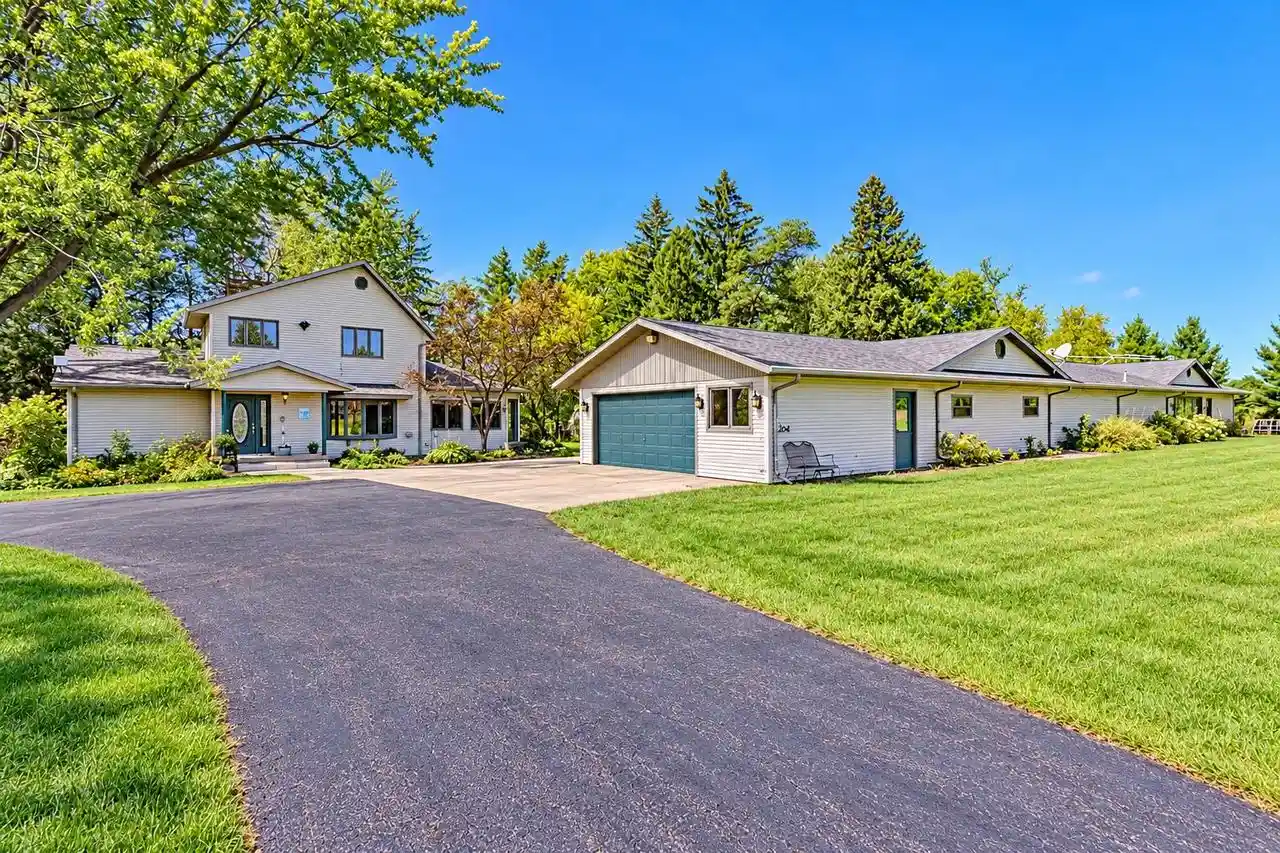 Photo 1 of Single family home for sale at 113784 Elm Tree Rd, Marshfield, WI 54449 | MLS# 22604767 | Listing updated on 2026-10-05