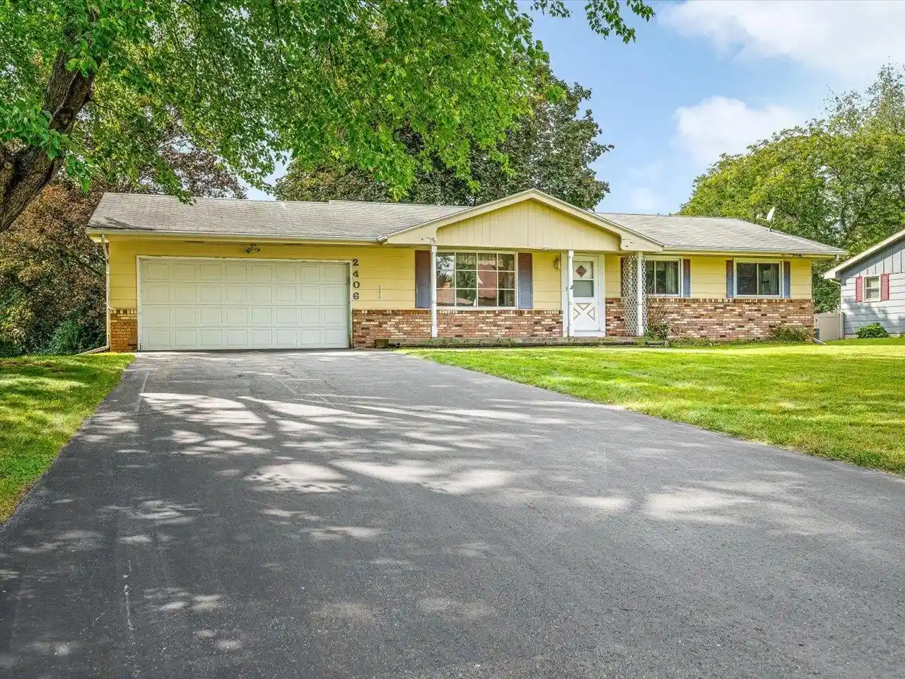 Photo 1 of Single family home for sale at 2406 Skyline Dr, Beloit, WI 53511 | MLS# 2033434 | Listing updated on 2026-09-27