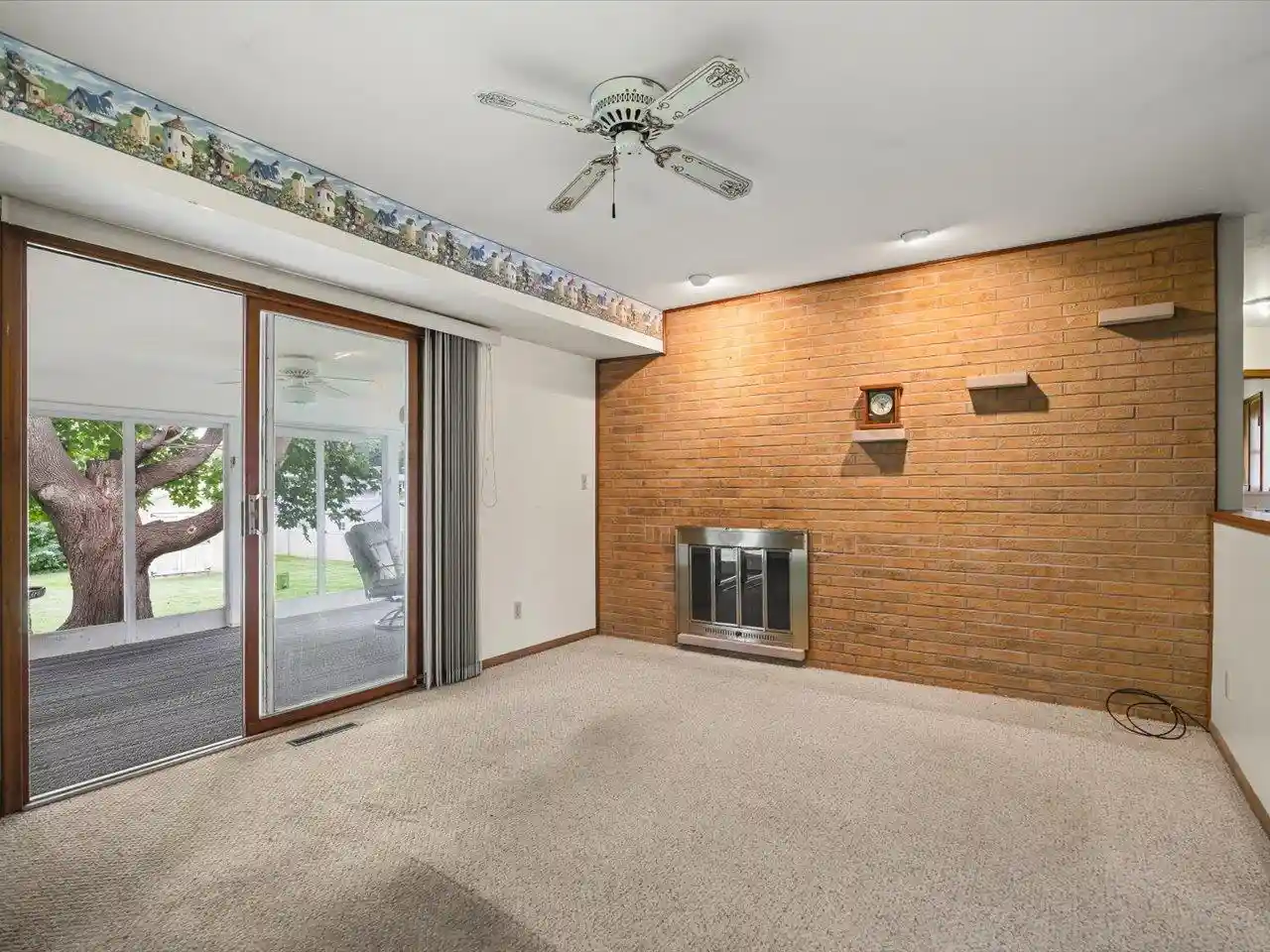 Photo 3 of Single family home for sale at 2406 Skyline Dr, Beloit, WI 53511 | MLS# 2033434 | Listing updated on 2026-09-27