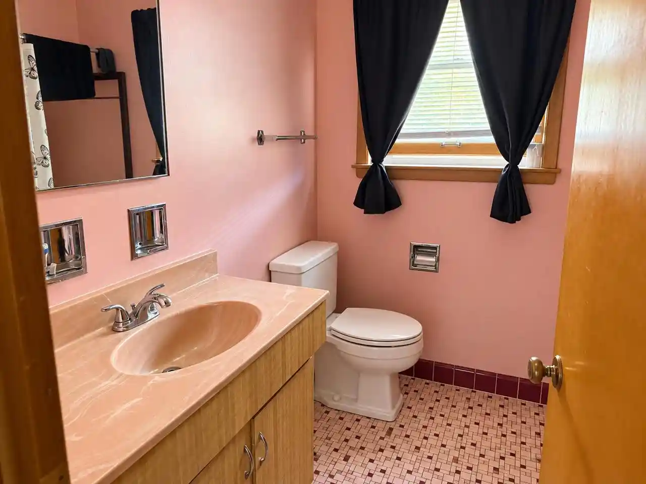 Photo 3 of Single family home for sale at 4558 N 68th Street, Milwaukee, WI 53218 | MLS# 1982072 | Listing updated on 2026-10-07