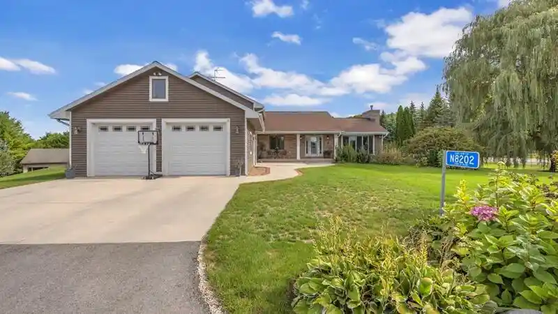 Single family home for sale at N8202 Lake View Cir, Elkhart Lake, WI 53020 | MLS# 1982083