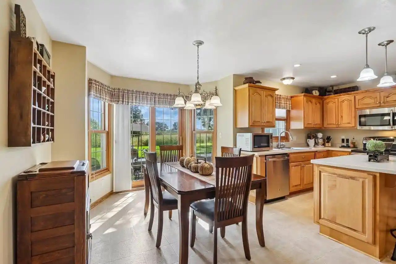 Photo 4 of Single family home for sale at 652 Fairway Cir, Jefferson, WI 53549 | MLS# 2033446 | Listing updated on 2026-09-27