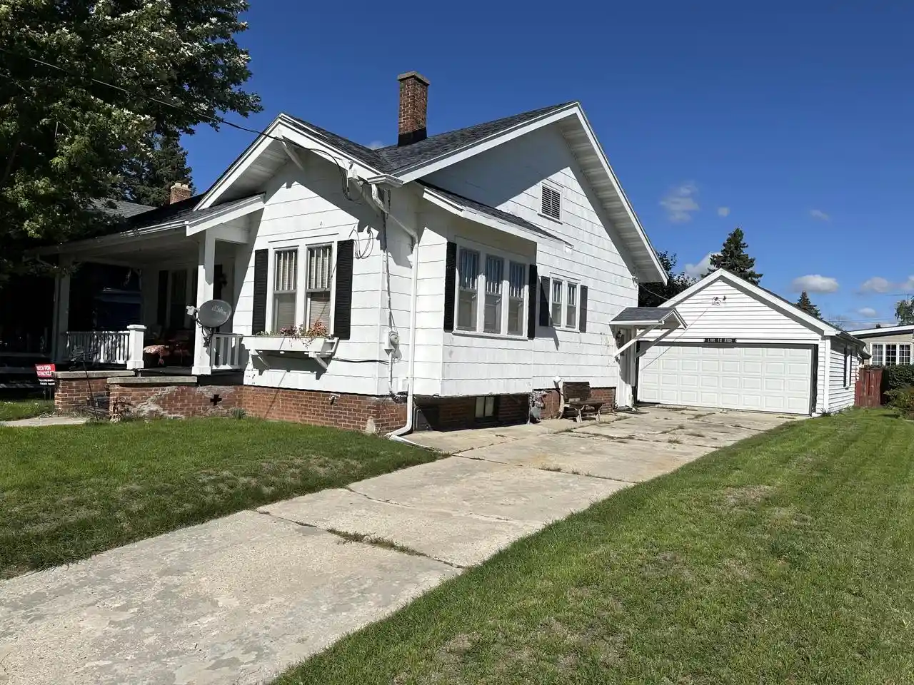 Photo 1 of Single family home for sale at 2108 New York Ave, Manitowoc, WI 54220 | MLS# 1982088 | Listing updated on 2026-10-06