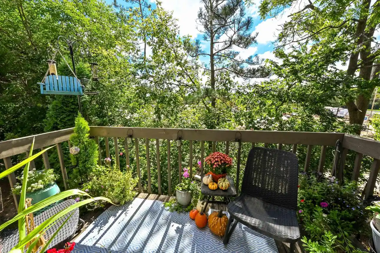 Listing Photo 5 - Condo for sale in building located at 399 N Main St, Thiensville, WI 53092 - Unit #F