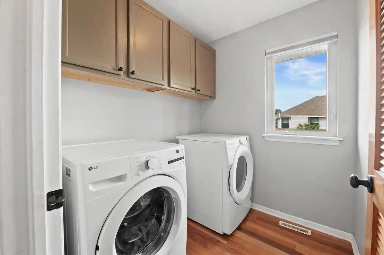 Photo 4 of Single family home for sale at 303 S Pheasant Pl, Saukville, WI 53080 | MLS# 1982094 | Listing updated on 2026-10-01