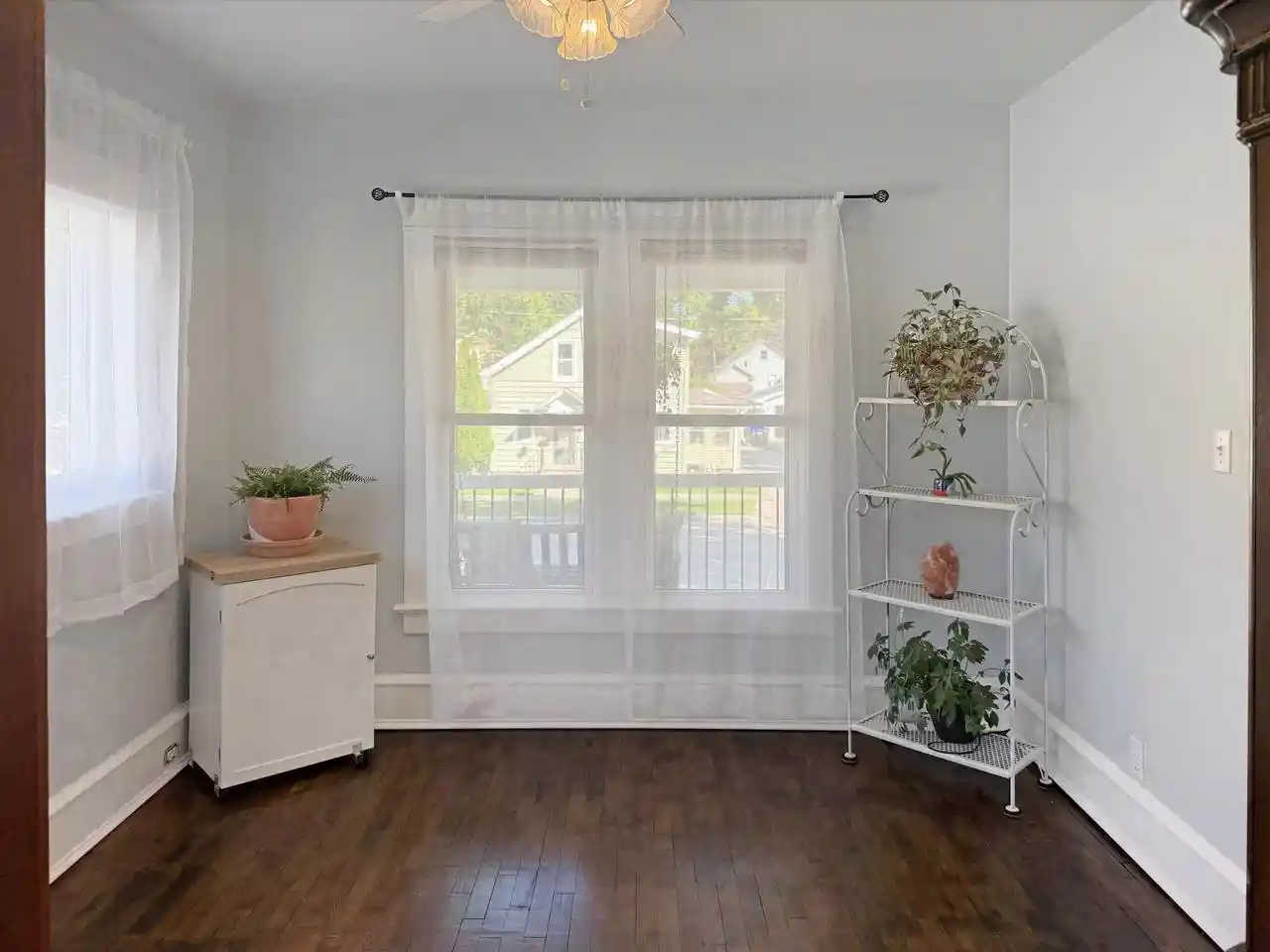 Photo 3 of Single family home for sale at 713 S Mason St, Appleton, WI 54914 | MLS# 50333238 | Listing updated on 2026-10-07