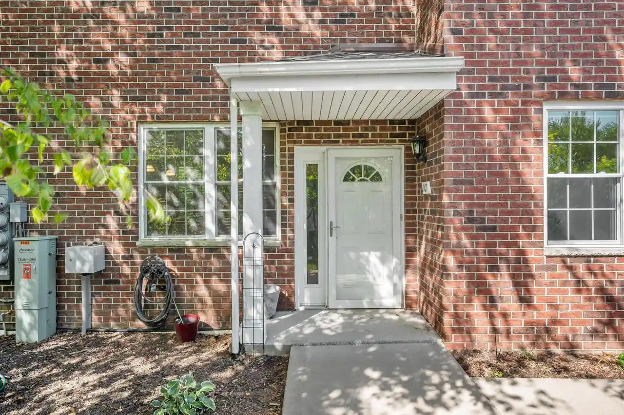 Condo for sale at 8485 S Ashbury Ln #101, Oak Creek, WI 53154 | MLS# 1982095