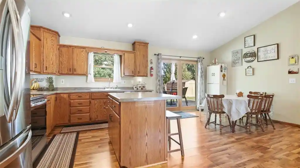 Photo 3 of Single family home for sale at 211 Pederson Dr, Shell Lake, WI 54871 | MLS# 1605454 | Listing updated on 2026-09-25