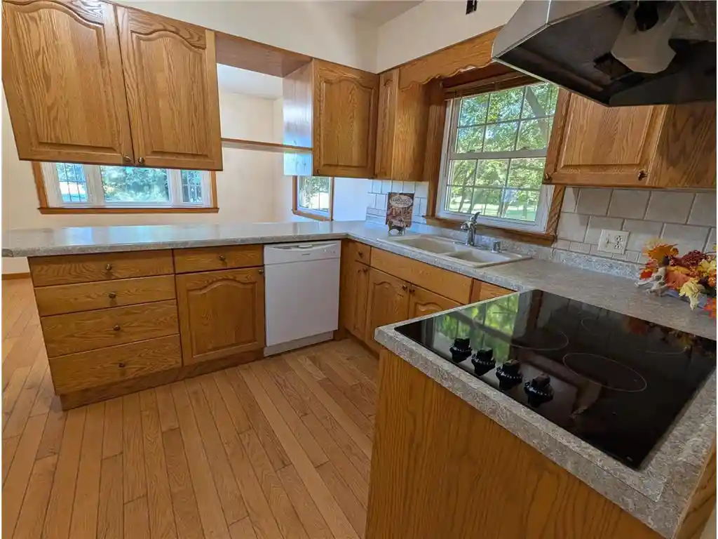 Photo 3 of Single family home for sale at E5060 County Rd Bb, Menomonie, WI 54751 | MLS# 7149042 | Listing updated on 2026-09-27