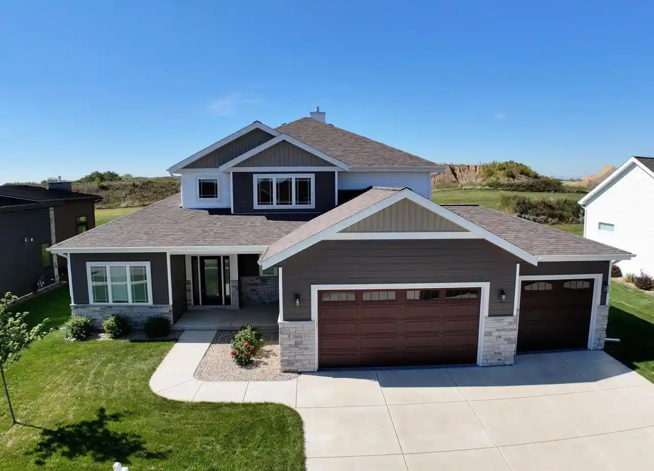 Photo 1 of Single family home for sale at 2009 Paris Ln, Cottage Grove, WI 53527 | MLS# 1982103 | Listing updated on 2026-09-30