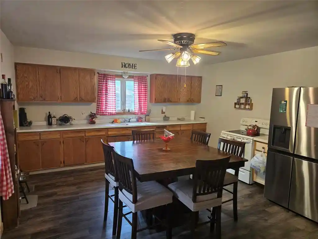Photo 3 of Single family home for sale at 105 E Walnut St, Chippewa Falls, WI 54729 | MLS# 1605452 | Listing updated on 2026-10-02