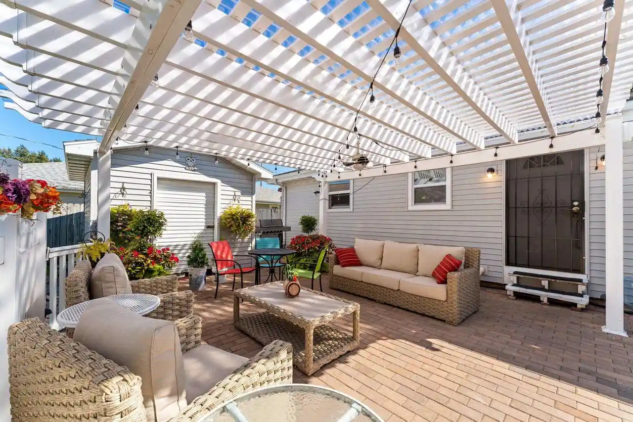 Photo 3 of Single family home for sale at 814 Bader St, Green Bay, WI 54302 | MLS# 50333254 | Listing updated on 2026-10-08