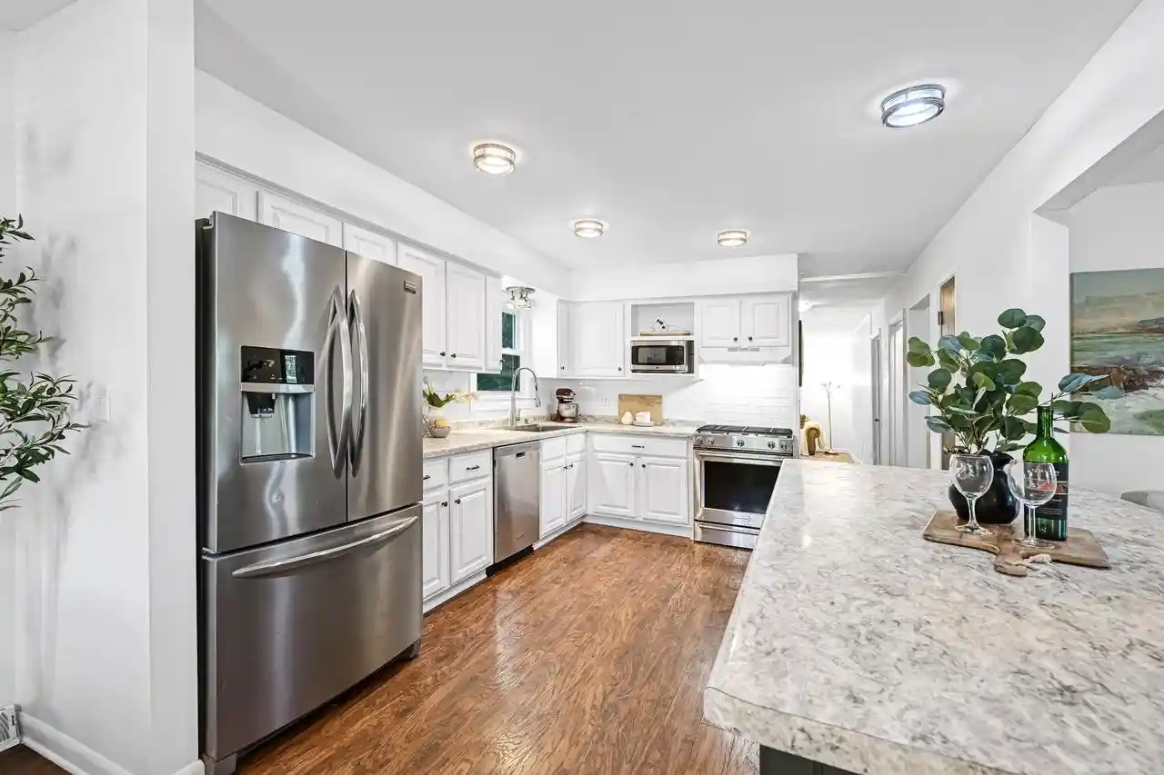 Photo 1 of Single family home for sale at 706 Wexford Way, Hartland, WI 53029 | MLS# 1982119 | Listing updated on 2026-09-25