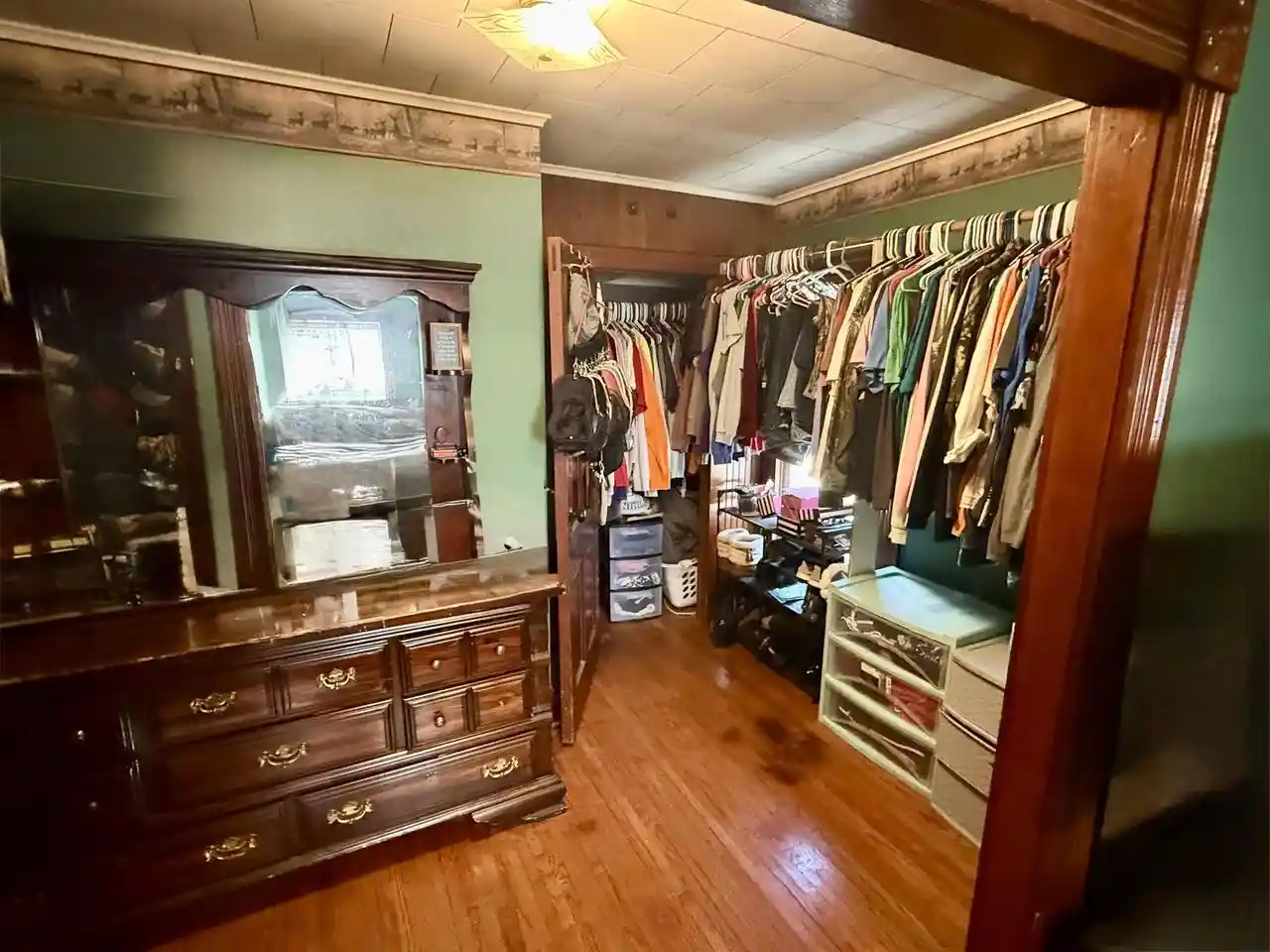 Photo 3 of Single family home for sale at 406 E Amelia St, Cassville, WI 53806 | MLS# 2033458 | Listing updated on 2026-10-01