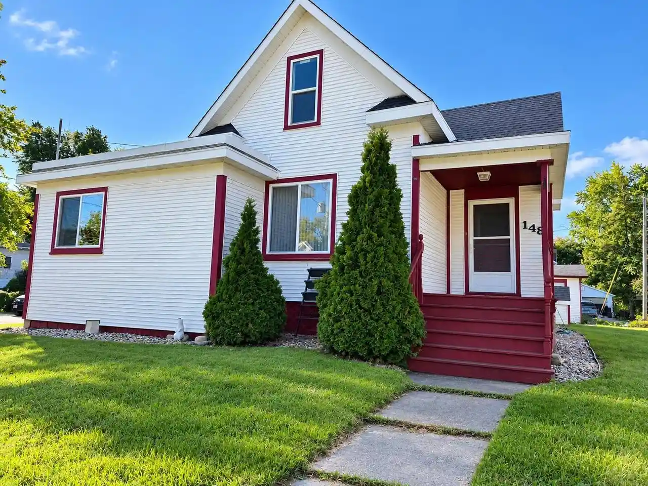Photo 1 of Single family home for sale at 148 E Pearl St, Seymour, WI 54165 | MLS# 50333266 | Listing updated on 2026-10-07