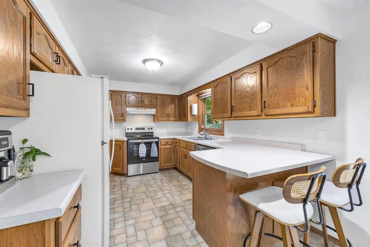 Photo 3 of Single family home for sale at 610 S Wild Rose Ln, Appleton, WI 54914 | MLS# 50333261 | Listing updated on 2026-09-28